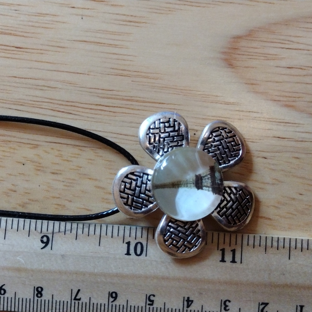 Necklace - Picture 2 of 3